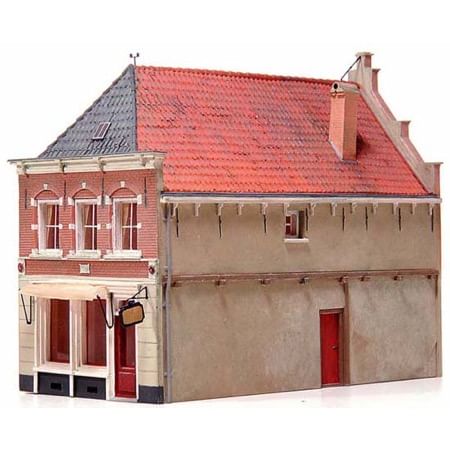 Trade-man\'s house with living quarters (17th C) 