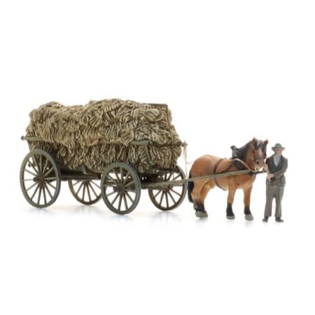 Traditional Leiterwagen with load + figure 