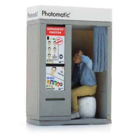 Passport photo booth 