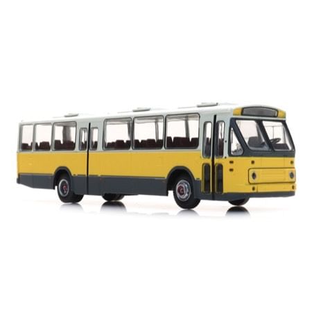 Regional bus without print, Leyland, middle-door exit 