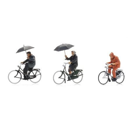 Cyclists in the rain (3x) 
