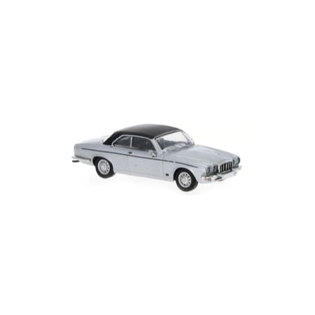 Jaguar XJ-C silber, matt schwarz 
