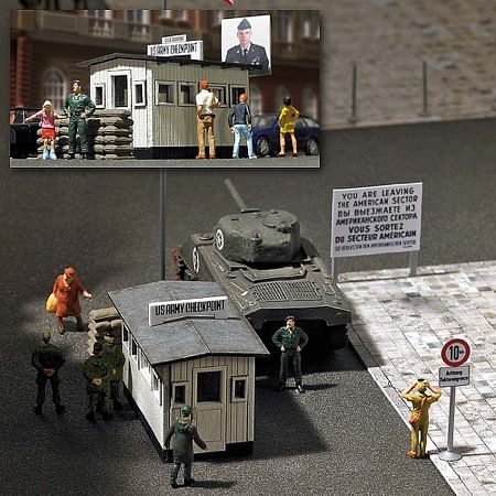 Checkpoint Charlie H0 