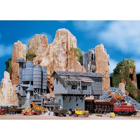 Old stone-crushing plant 