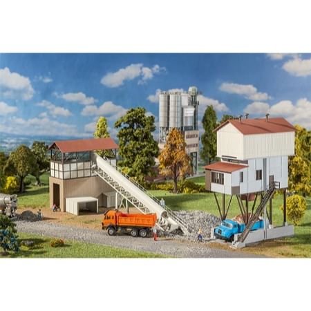 Set Gravel quarry 