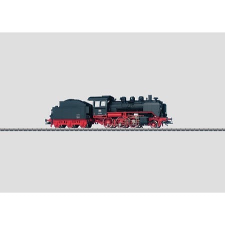 Dampflokomotive mit Schlepptender. - BR 24 DB AC