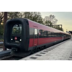 IC3 Rød med sort vinduesbånd - MF 5051 - DC lyd DC