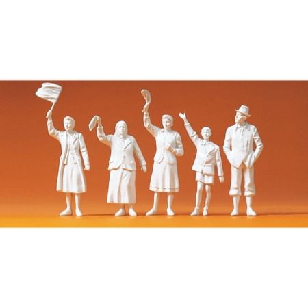 Zivilisten am Straßenrand 