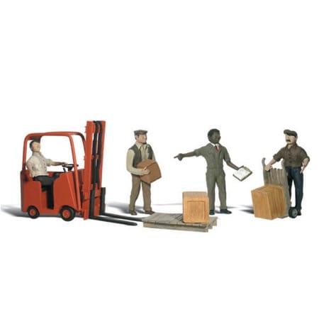 Arbejdere med gaffeltruck 
